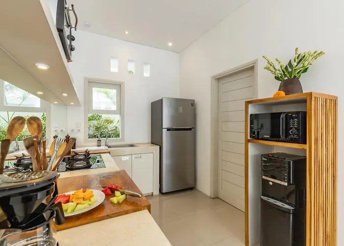 Fresh And Stylish 3bd In With Private Pool *